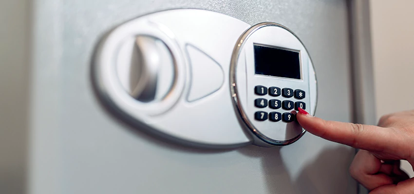 Jewelry Safe Cracking in Chino, California